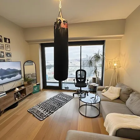 High Floor Luxury With View *