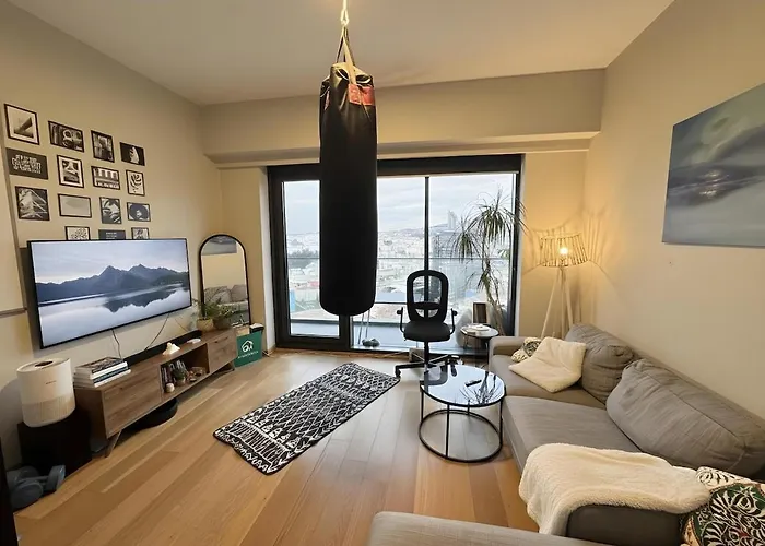 High Floor Luxury With View *