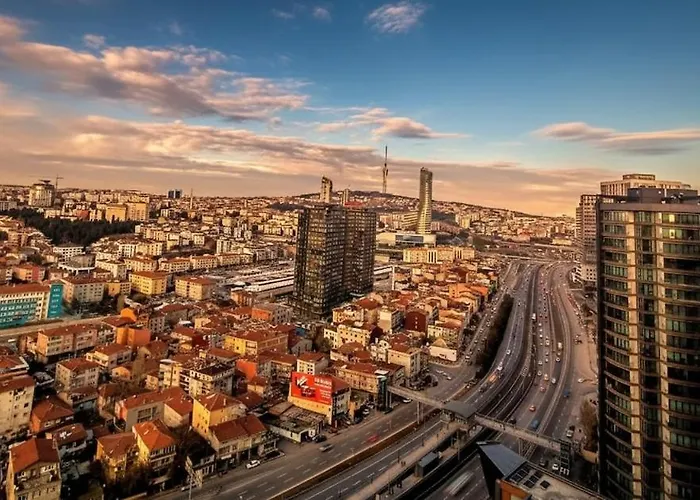 High Floor Luxury With View Apartment *