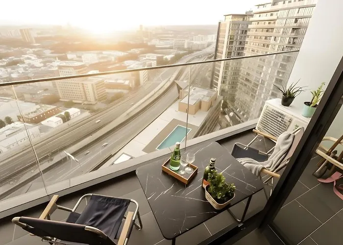 High Floor Luxury With View Apartment *