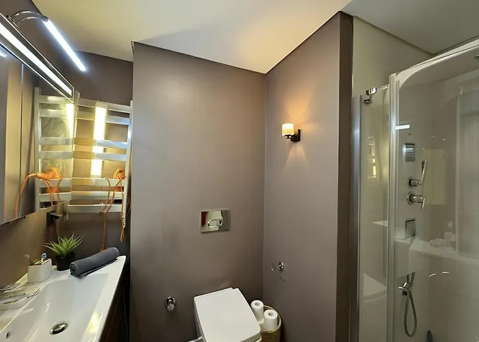 High Floor Luxury With View *